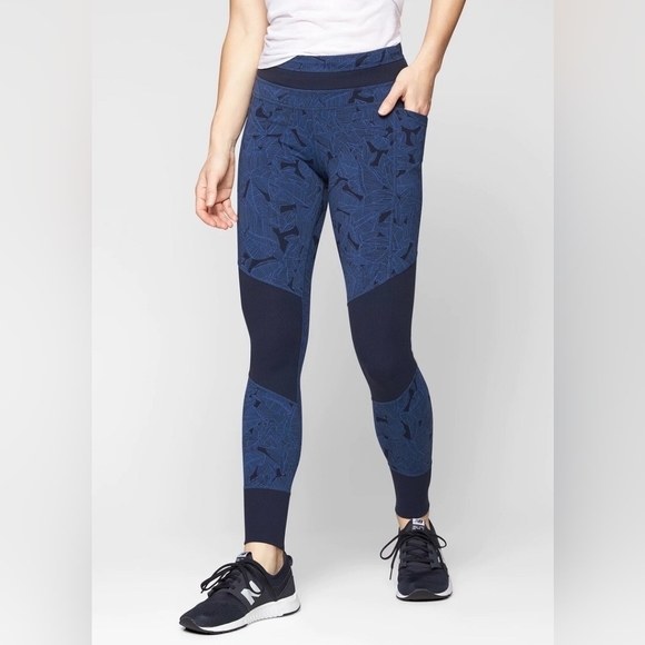 Athleta Pants - Athleta Tropical Excursion Leggings Small